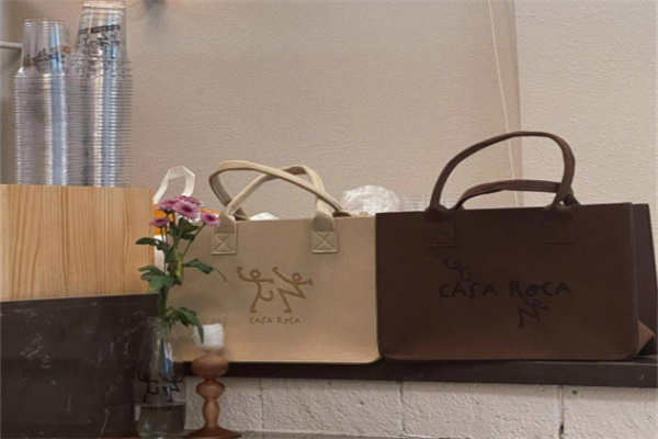 CASA ROCA CASA ROCA