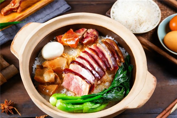 容里煲仔饭 容里煲仔饭