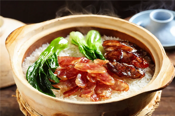 容里煲仔饭 容里煲仔饭