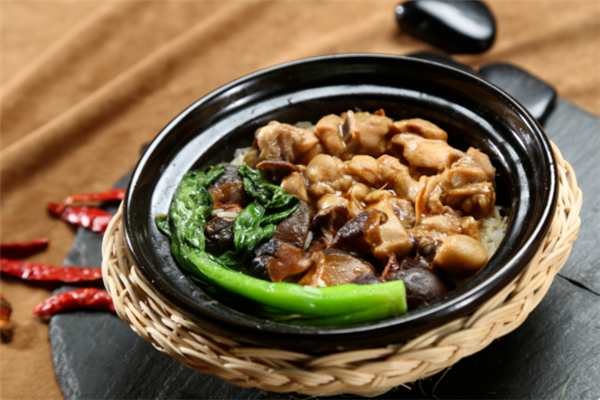 晓晓煲仔饭 晓晓煲仔饭