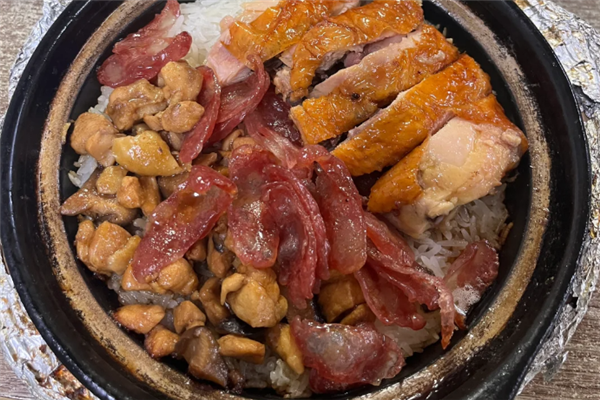 彭厨煲仔饭 彭厨煲仔饭