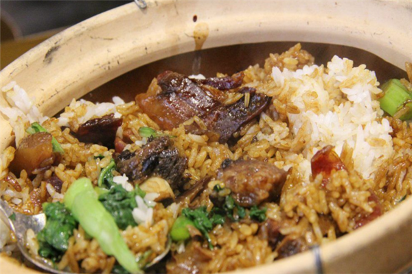 优客缘份煲仔饭