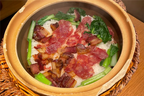火车头煲仔饭 火车头煲仔饭
