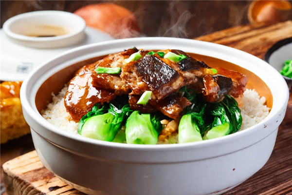 张禄记煲仔饭