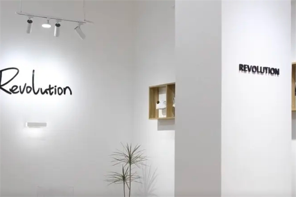 REVOLUTION COFFEE REVOLUTION COFFEE