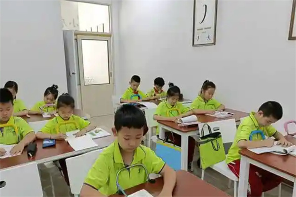 小唐人练字