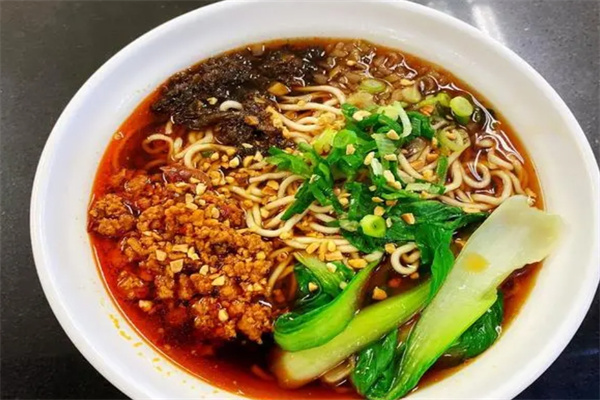 小面小饭餐饮加盟
