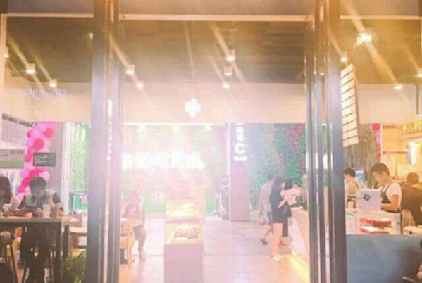 欧包与茶 欧包与茶
