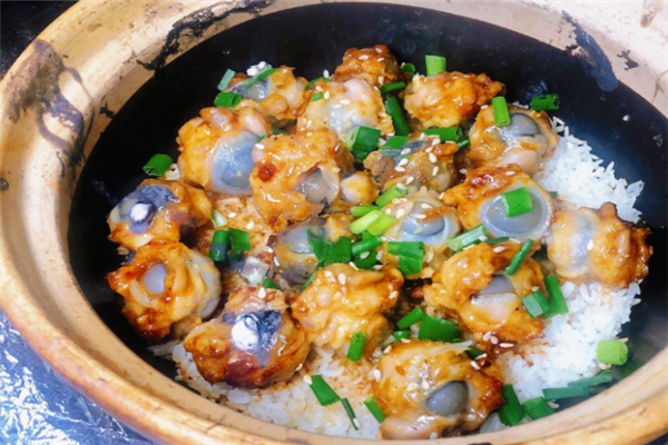 四季春煲仔饭 四季春煲仔饭