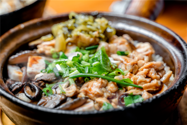 港裕煲仔饭 港裕煲仔饭