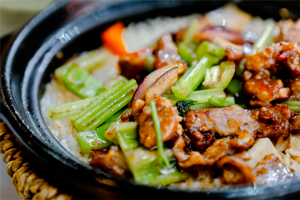 思语便利煲仔饭 思语便利煲仔饭