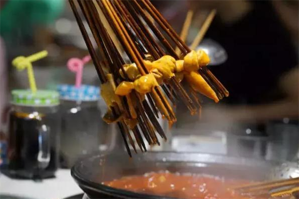 签签串串香店 签签串串香店