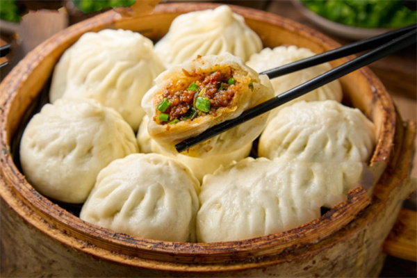 旺旺包子店