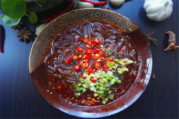 大头鲜香酸辣粉加盟