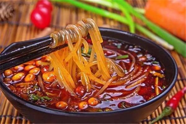 大头鲜香酸辣粉加盟