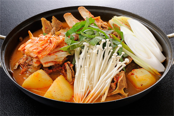 椰坛韩式土豆汤韩国料理加盟