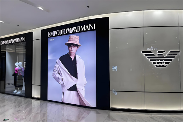 Armani阿玛尼 Armani阿玛尼