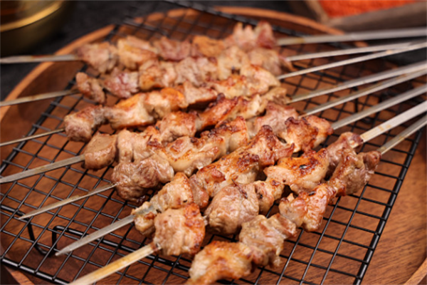 桑三怪吊式烤肉 桑三怪吊式烤肉