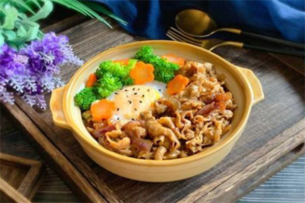 云海町肥牛饭