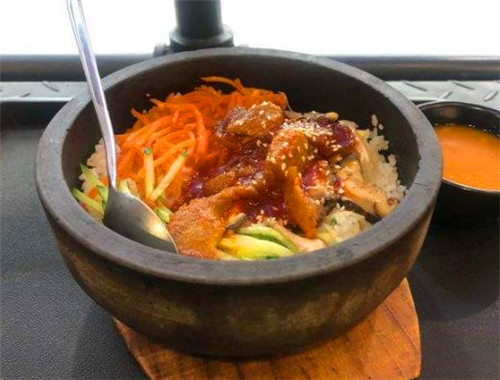 西柚见石锅拌饭