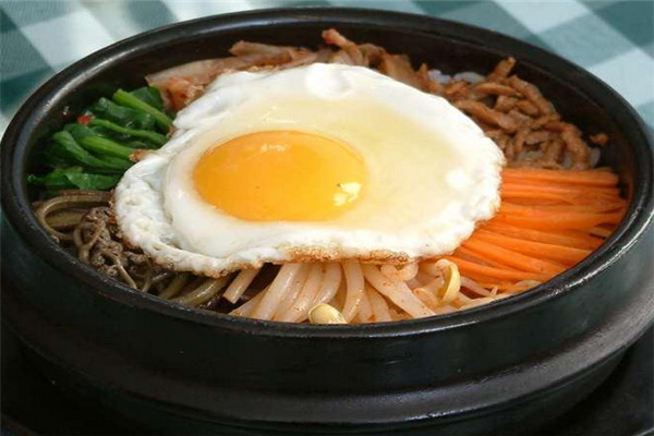 韩红石锅拌饭