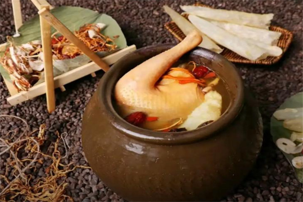 呼市瓦罐煨鸡熟食店