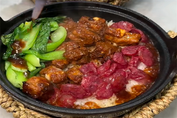 于公移膳卤肉饭煲仔饭