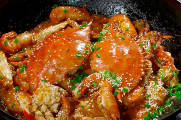 全家福肉蟹煲 全家福肉蟹煲