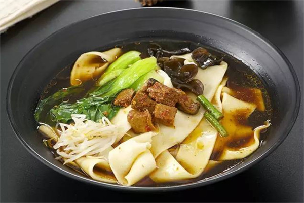 丰润大块牛肉扯面