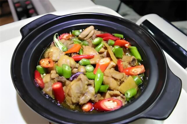 润德祥黄焖鸡米饭