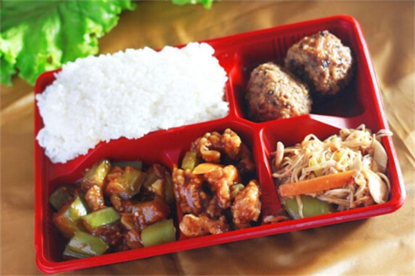 青怡美食屋加盟