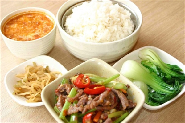 青怡美食屋加盟