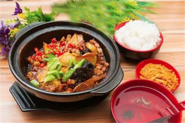 开火黄焖鸡米饭加盟