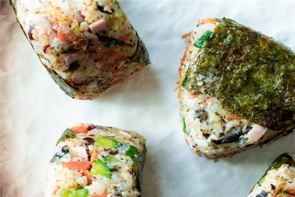 彩虹木桶饭团