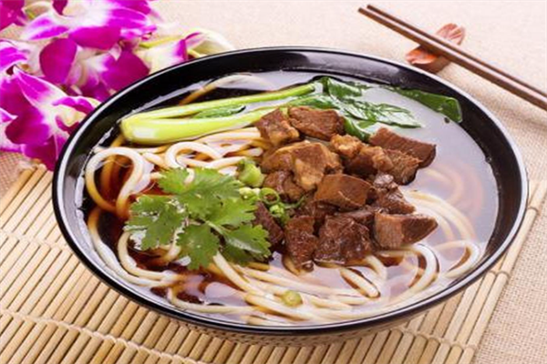 刘先生牛肉粉面馆 刘先生牛肉粉面馆