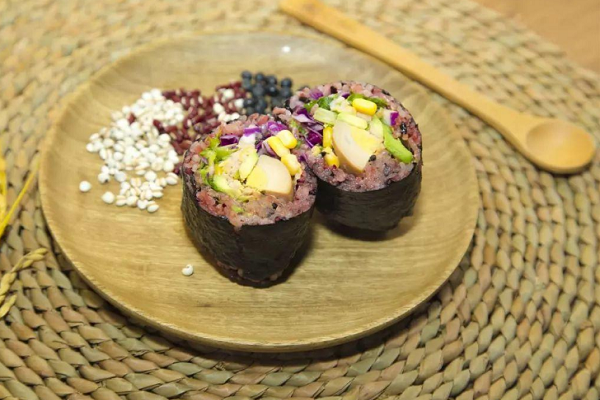 彩虹木桶饭团