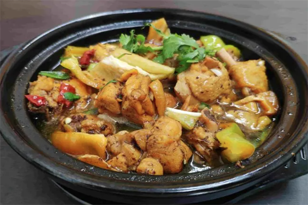 彭德黄焖鸡米饭