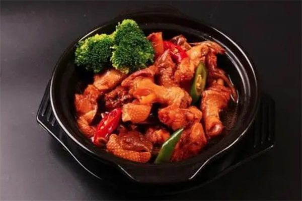 中肴黄焖鸡米饭加盟