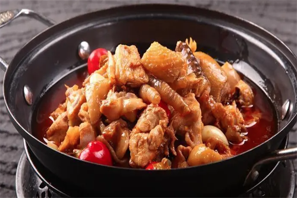 鲁香黄焖鸡米饭