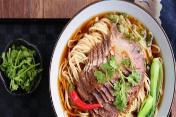 牛顶顶牛肉面 牛顶顶牛肉面