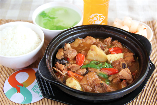 吉玲园黄焖鸡米饭加盟