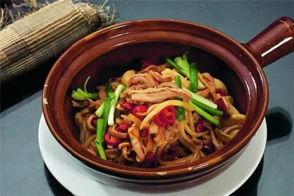 华舒砂锅美食
