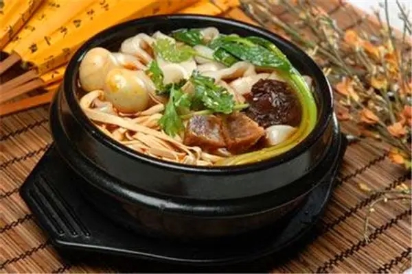 华舒砂锅美食