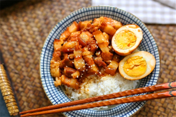 孟记卤肉饭 孟记卤肉饭