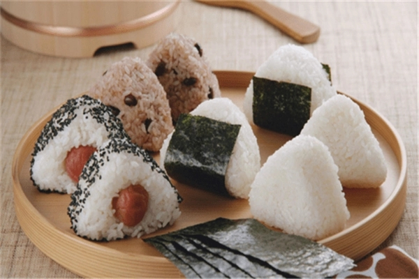 优益加饭团加盟