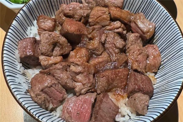 柒少爷烧肉饭