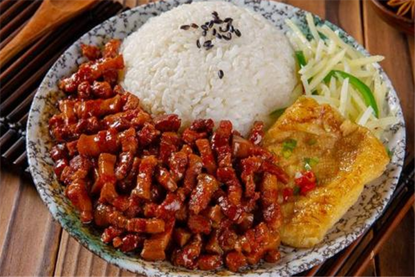 士林公子卤肉饭