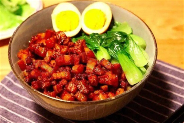 鲁家班卤肉饭 鲁家班卤肉饭