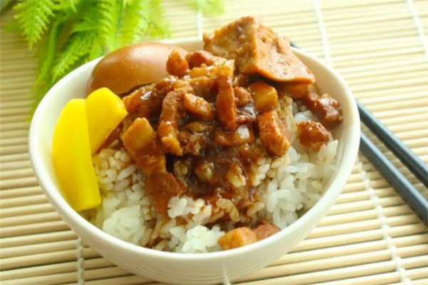 鲁家班卤肉饭 鲁家班卤肉饭