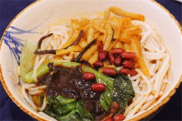 八佰碗螺蛳粉 八佰碗螺蛳粉